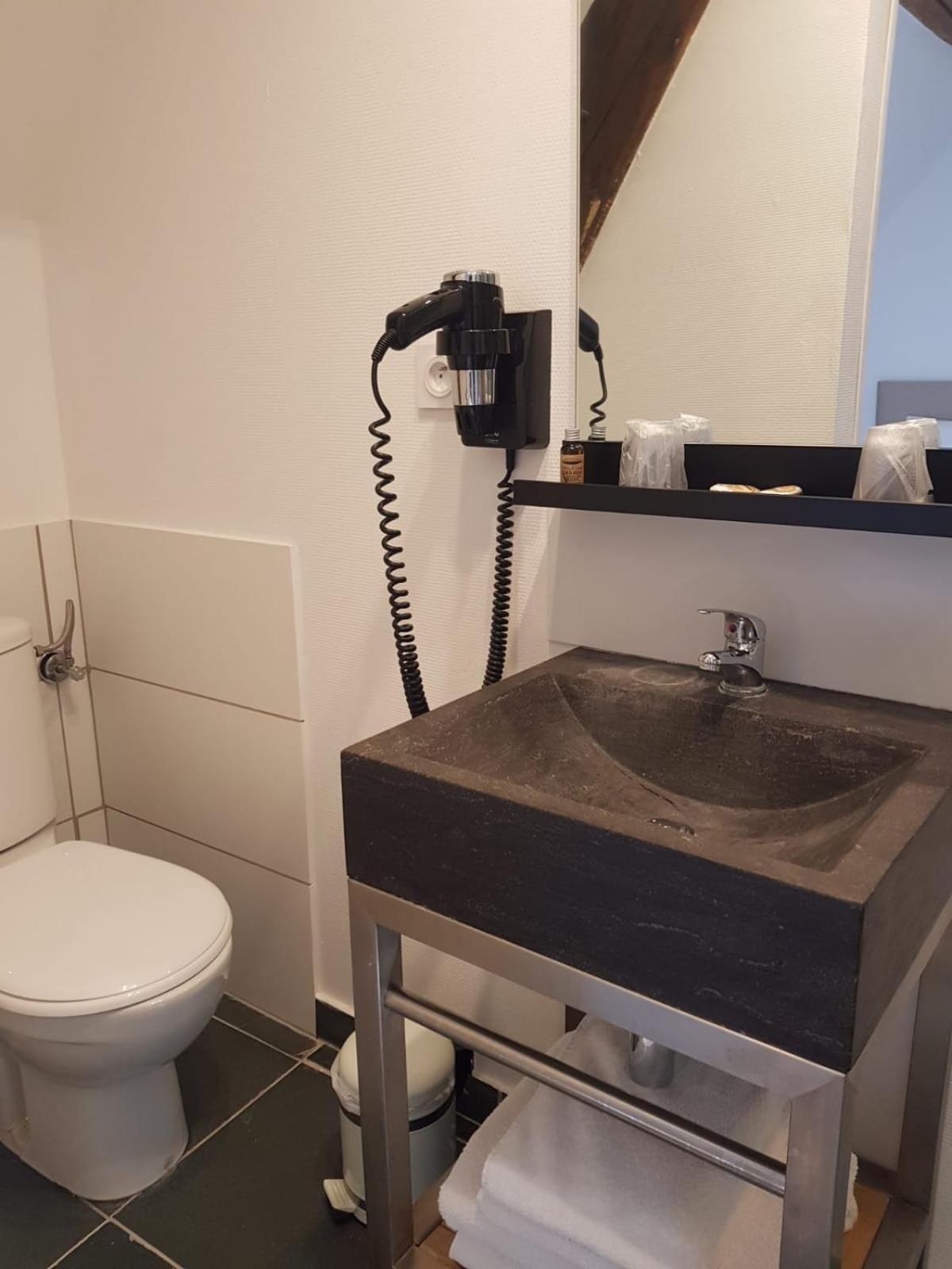 Le Clos Des Lodges Bernay  Zimmer foto